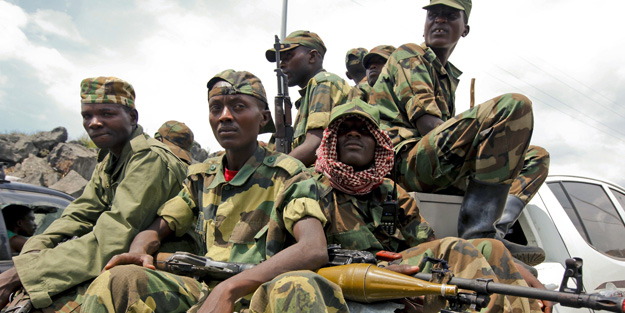 Ülkede isyancılar sınır kasabasını ele geçirdi! İlk açıklama geldi
