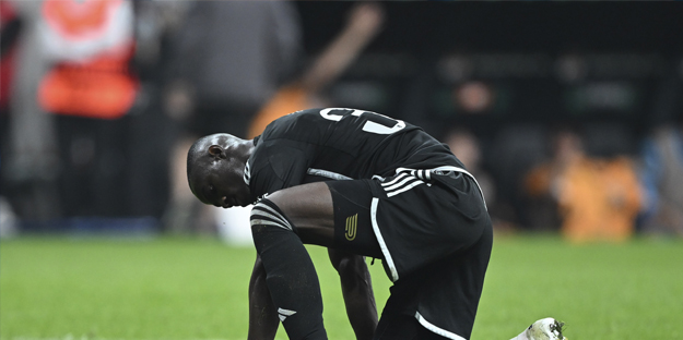 Kongre istenen Beşiktaş'ta hareketlilik! Kararlar bir bir veriliyor...