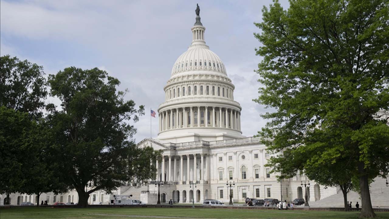 Kongre üyeleri, ‘bildikleri’ Epstein dosyalarını sansürsüz inceleyebilecek 'Teyit edecekler'!