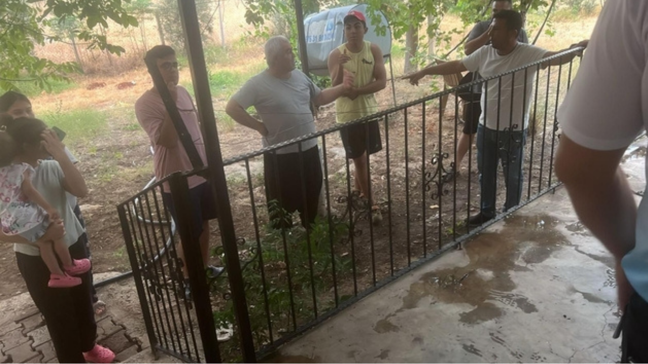 Konserve yapan ailesine yardım eden çocuğun ayağına mermi isabet etti!