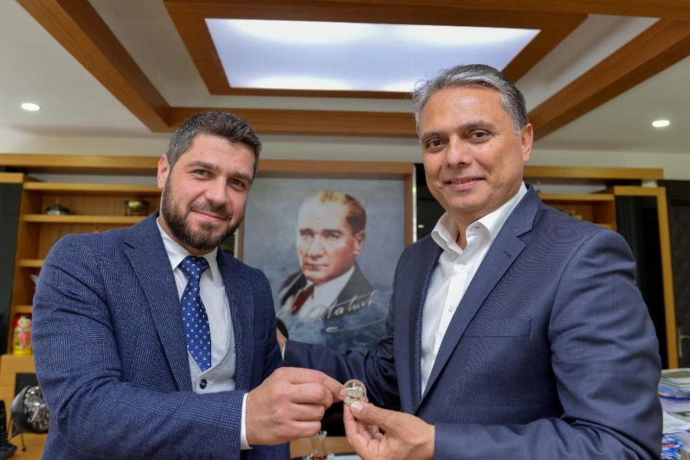 Konsolos Khomenko’dan ziyaret 