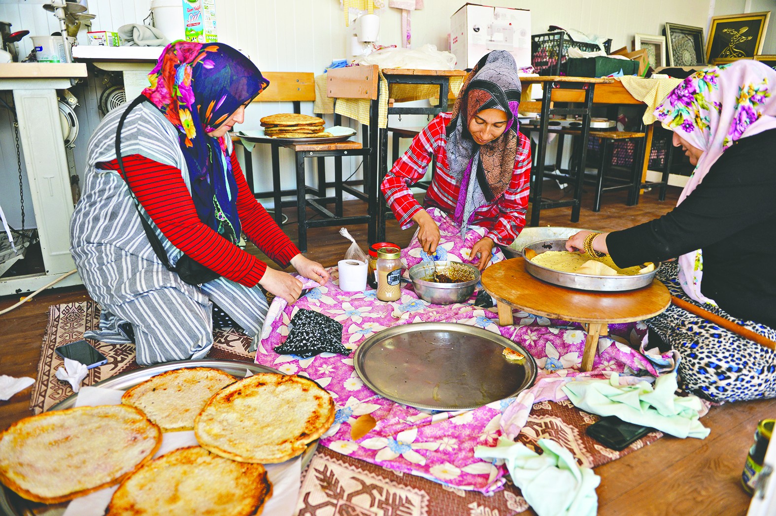 Konteynerler temizlendi, yemekler yapıldı: Konteyner kentler bayram misafirlerine hazır