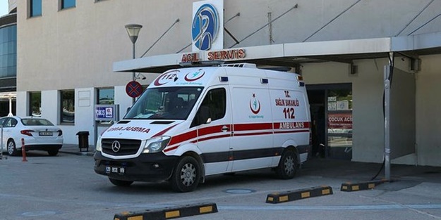 Kontrolden çıkan araç tarlaya uçtu! Ölüler var