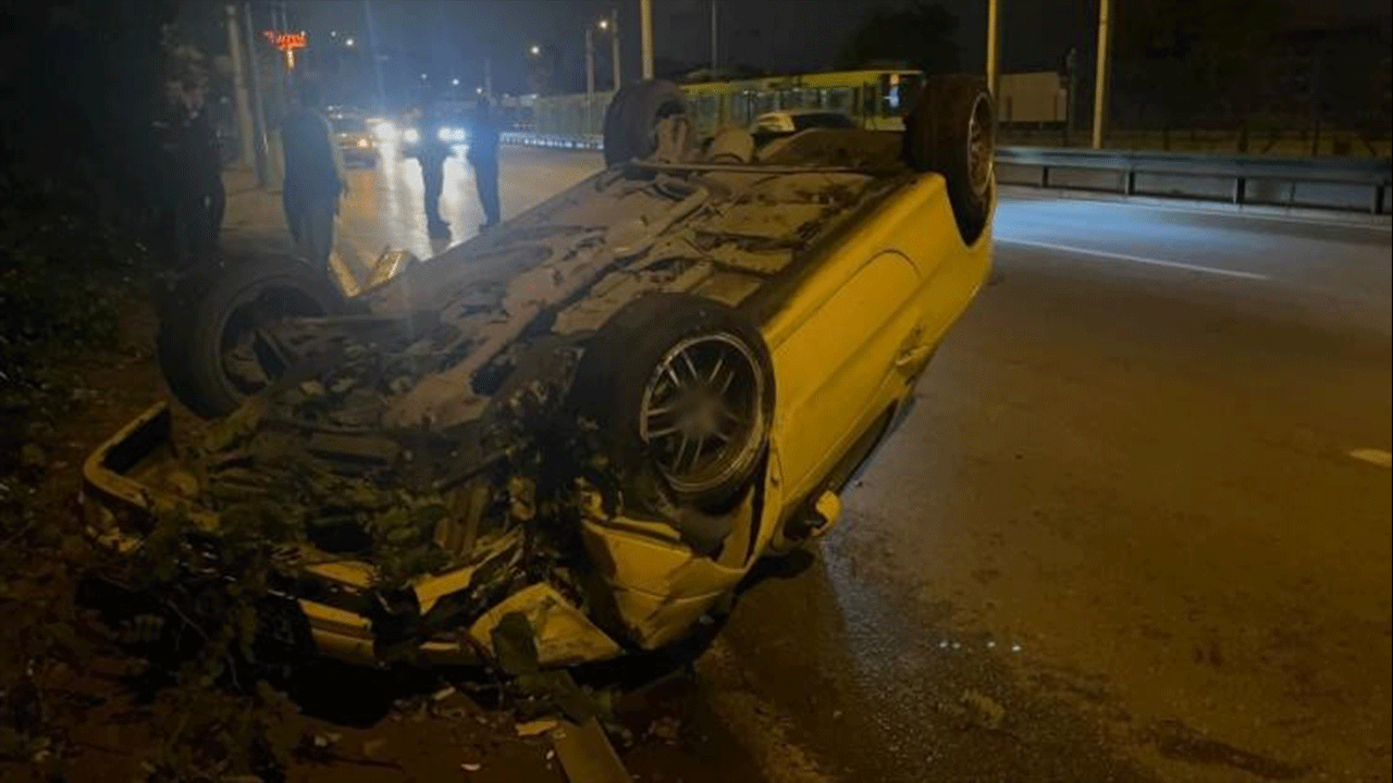 Kontrolden çıkan araçta 4 yaralı