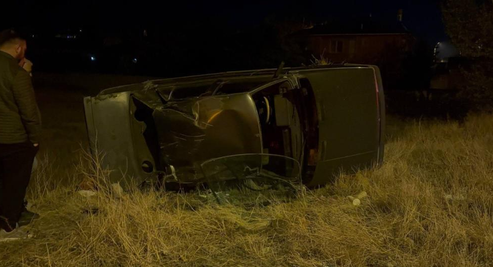 Kontrolden çıkan otomobilin takla attı. Kazada sürücü yaralandı.