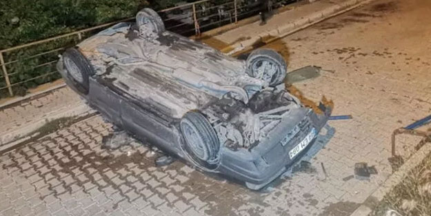 Kontrolden çıkan otomobil devrildi