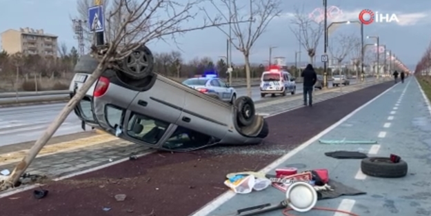 Kontrolden çıkan otomobil ters döndü: Yaralılar var