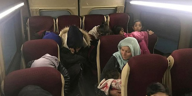 Kontrollerde ortaya çıktı! Onlarca düzensiz göçmen yakalandı