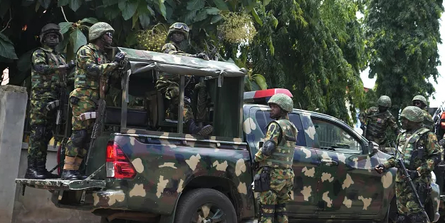 Konu: Çeteler... Vatandaşlara silah taşıma izni verdiler!