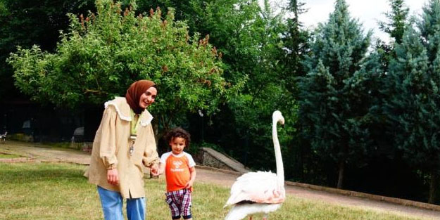 Konuşamayan çocukları için papaza gidip, eşek dili yedirdiler