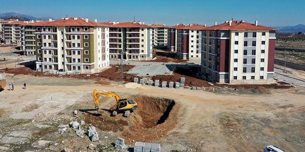 Konutlar için ilk kazma vuruldu: 7 ayda tamamlanacak!