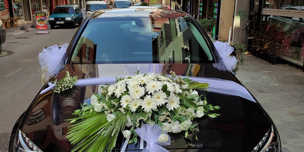 Konvoyda şok eden olay! Gelin arabasına gasp girişimi