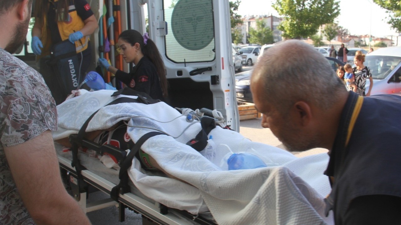 Konya Beyşehir’de otomobilin çarptığı bisikletli ağır yaralandı