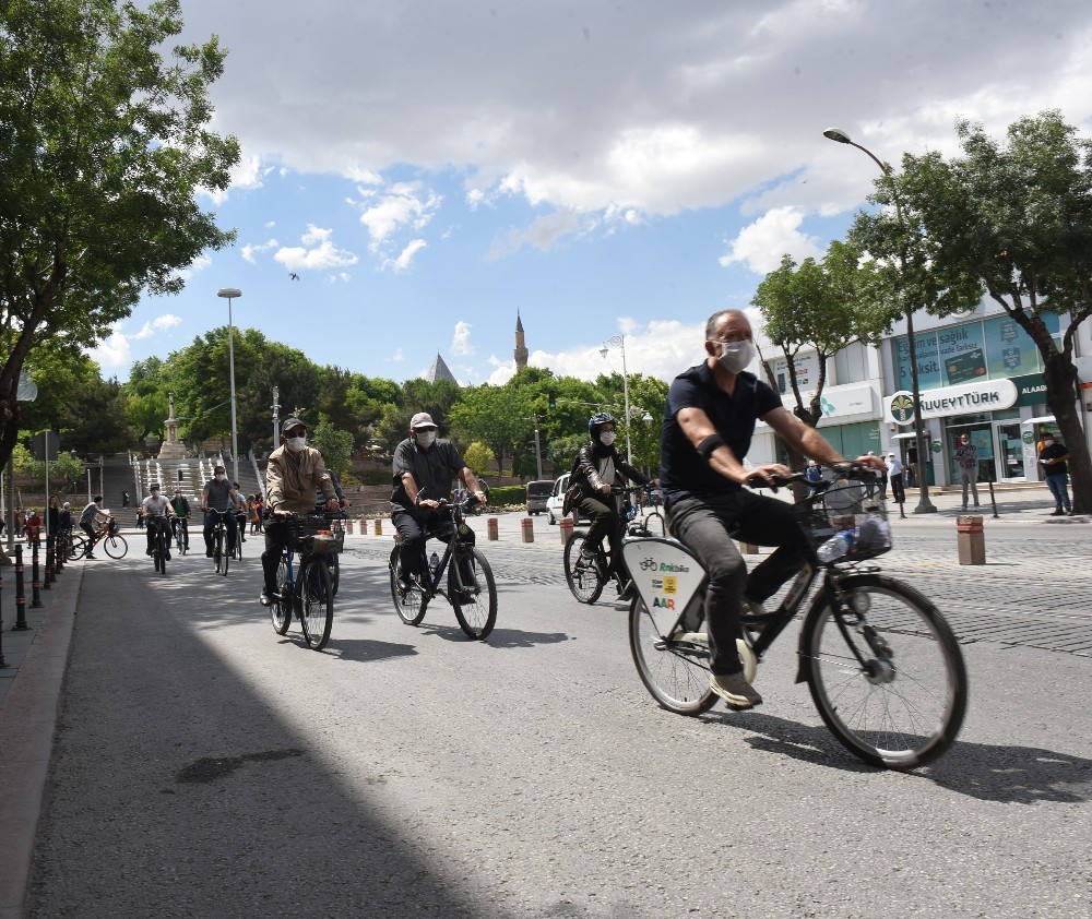 Konya Büyükşehir’den bisikletle şehir turu 