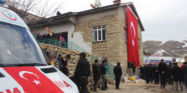 Konya şehidinin ailesine haber verildi