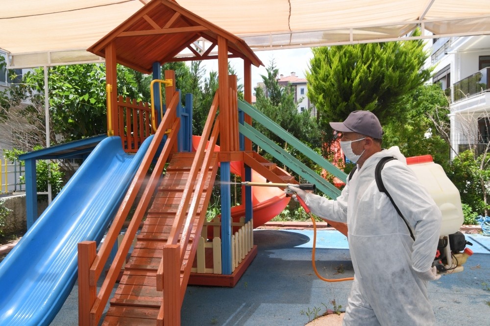 Konyaaltı Belediyesi Kreşi öğretmenleri izole sürecinde 