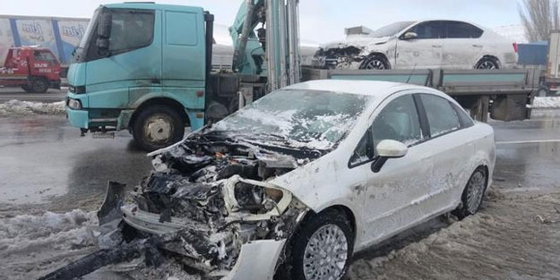 Konya'da zincirleme kaza! 17 araç birbirine girdi