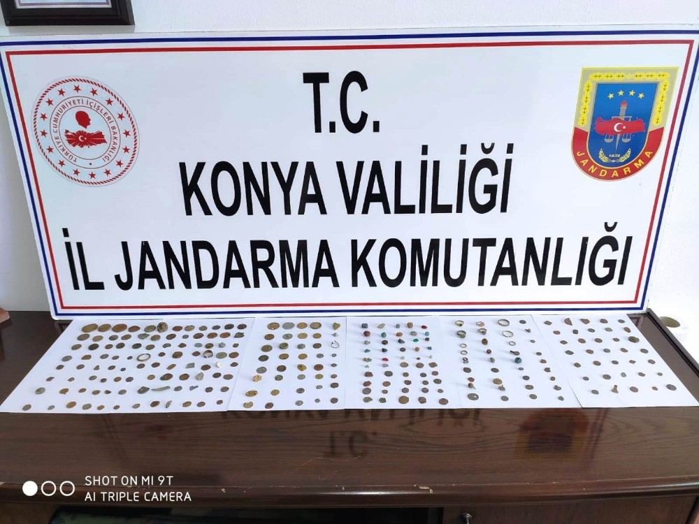 Konya’da 216 parça tarihi eser ele geçirildi 
