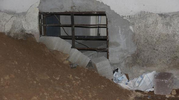 Konya'da arkadaşını öldürüp gömmek için bir kamyon toprak döktürmüş