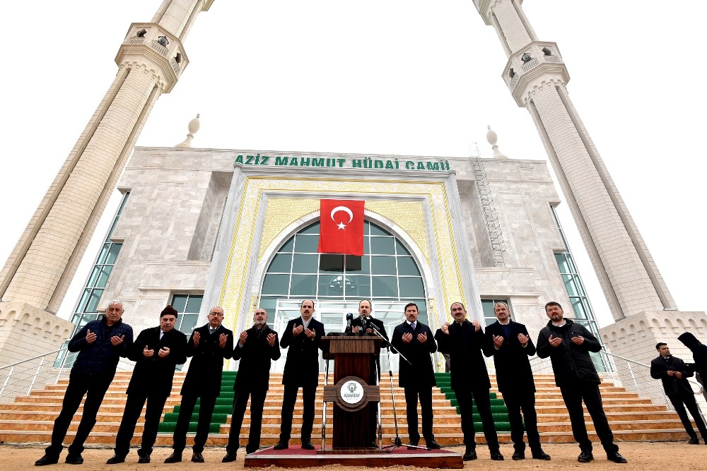 Konya’da Aziz Mahmut Hüdai Camisi açıldı 
