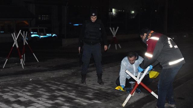 Konya'da emniyet binası önünde ateş açıldı
