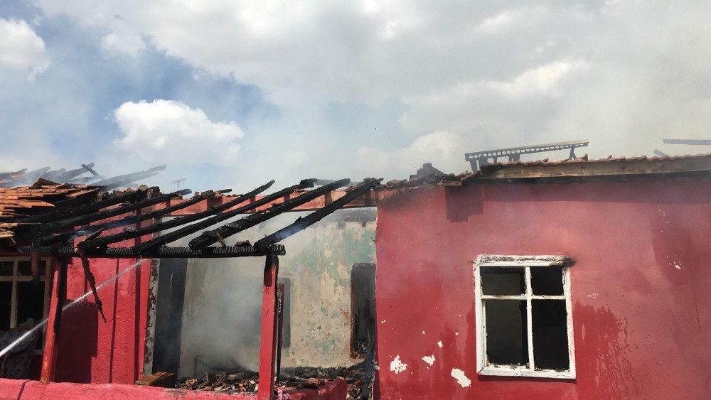 Konya’da ev yangını 