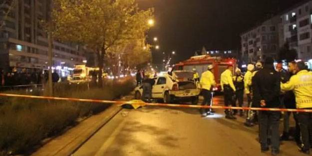 Konya'da feci kaza: 2 ölü, 1 yaralı