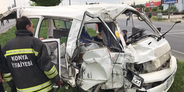 Konya'da feci kaza! Çok sayıda yaralı var