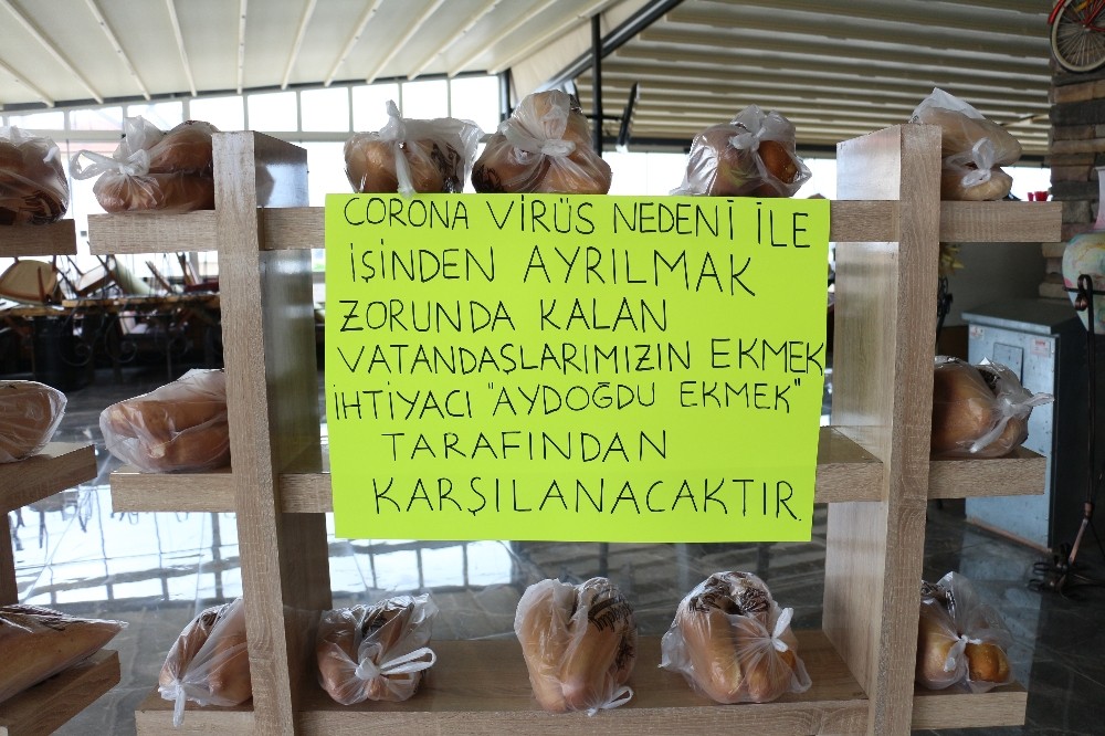 Konya’da fırıncıdan ihtiyaç sahiplerine askıda ekmek 