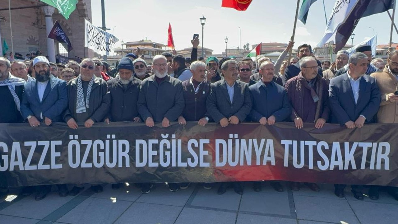 Konya’da "Gazze Ölüyor Ayağa Kalk" protestosu yapıldı