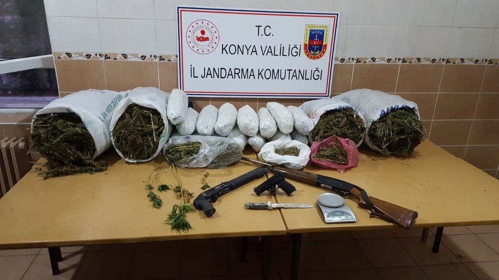 Konya’da jandarmadan uyuşturucu operasyonu 