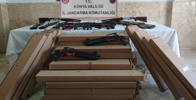 Konya'da kaçak üretim 1500 av tüfeği ele geçirildi: 10 kişi gözaltına alındı