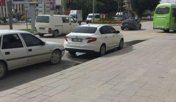 Konya'da kırmızı ışıkta akrabaya pompalı tüfekle infaz
