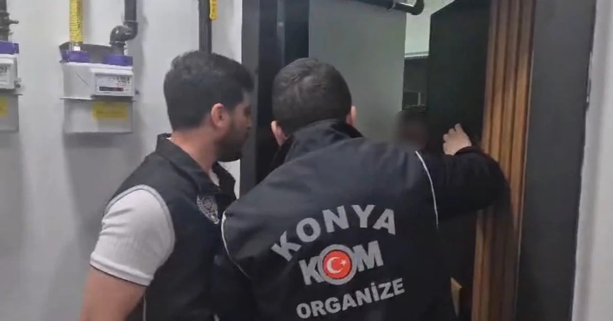 Konya'da 'Kıskaç' operasyonunda 20 gözaltı, 244 ruhsatsız tabanca ele geçirildi