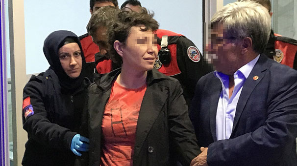 Konya'da kocasını üç kez bıçakladı sonra 