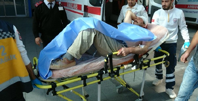 Konya’da laf atma kavgası kanlı bitti: 2 yaralı