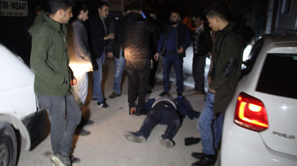 Konya’da önce dövdüler sonra polise teslim ettiler