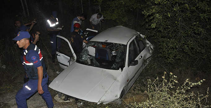 Konya'da otomobil ile üç tekerli motosiklet çarpıştı: 10 kişi yaralı