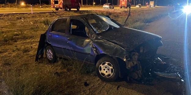 Konya'da otomobil kazası: Ölüler ve yaralılar var