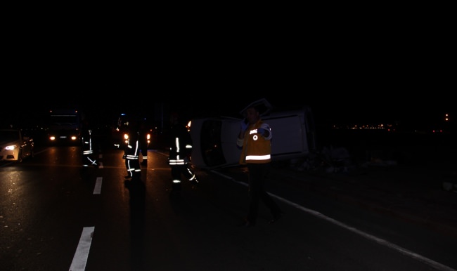 Konya'da otomobille kamyonet çarpıştı: 7 yaralı