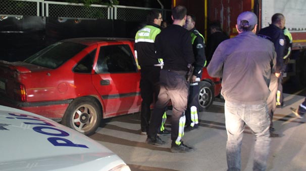 Konya’da polise çarpıp kaçan şüpheli evinde yakalandı
