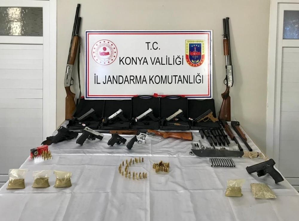 Konya’da silah kaçakçılarına operasyon: 4 tutuklama 