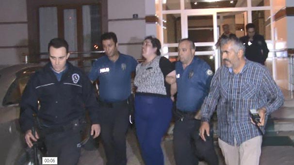 Konya’da şizofren hastası kadın, annesini bıçaklayıp kendini eve kilitledi