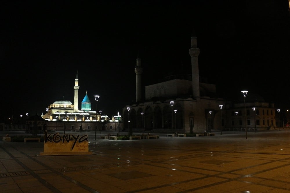 Konya’da sokaklar yeniden sessizliğe büründü 