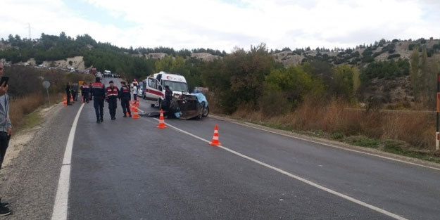 Konya'da traktör ile kamyon çarpıştı! 3 ölü