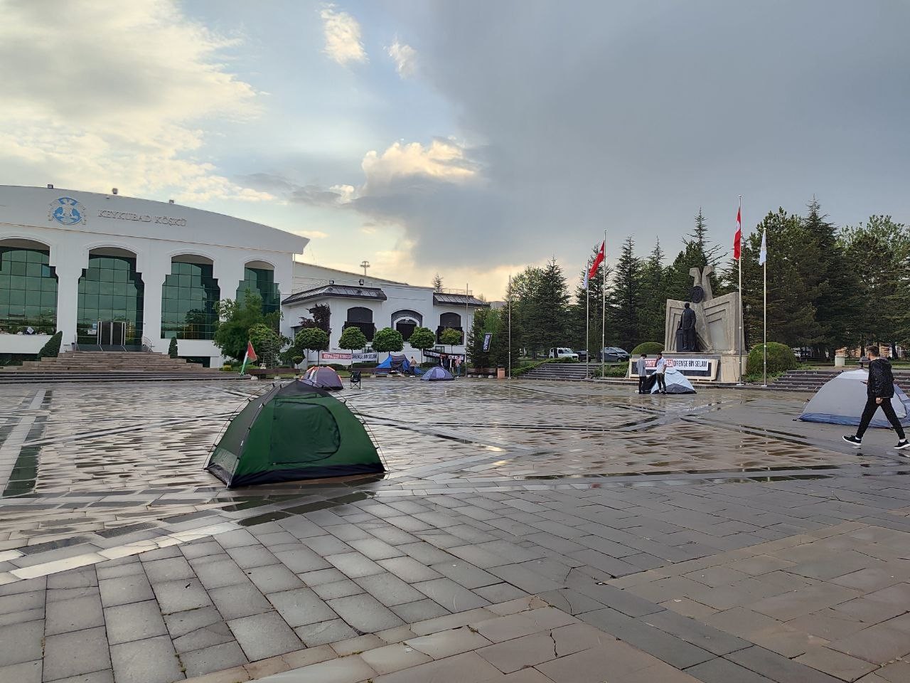 Konya'da üniversite öğrencileri Gazze eylemi başlattı!