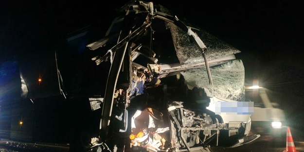 Konya'da yolcu otobüsü kaza yaptı: 1 ölü 15 yaralı