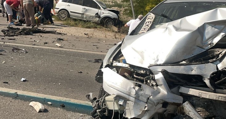 Konya'da zincirleme kaza: 1 kişi öldü 5 kişi yaralandı!