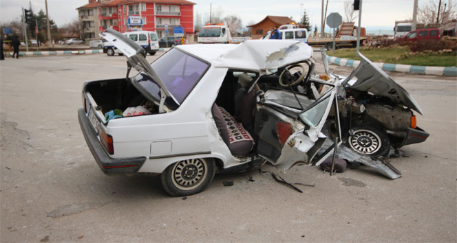 Konya'da zincirleme kaza: 1 ölü, 3 yaralı