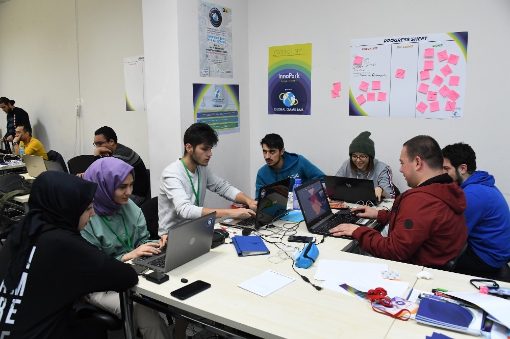 Konya’daki dijital oyun geliştiricileri “Global Game Jam”de buluştu 